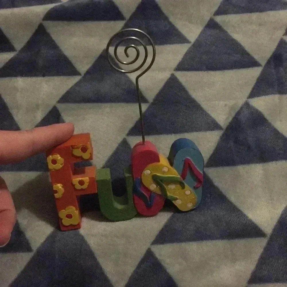 Picture holder - Picture 2 of 3